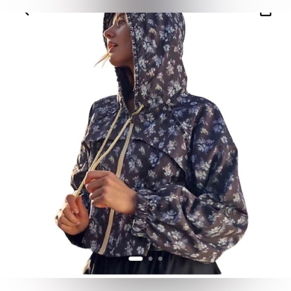 NEW FREE PEOPLE||FP MOVEMENT BREAK MY HEART WARM UP HOODED JACKET oversi… - Picture 2 of 9